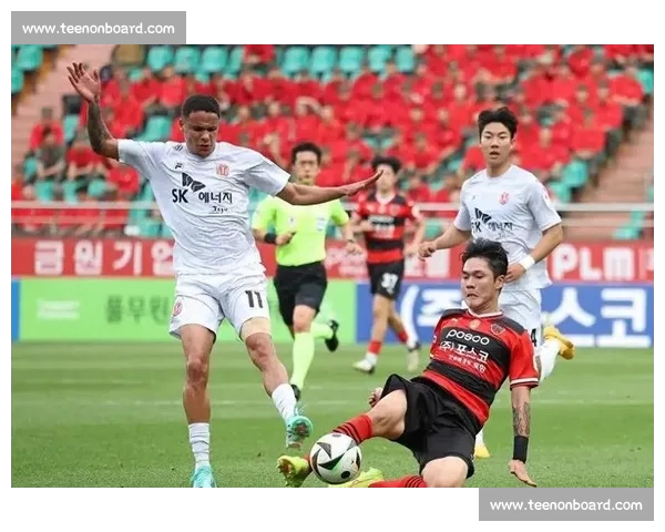 今日世界杯焦点赛事战况揭秘精彩瞬间引爆球迷热情 今日世界杯焦点赛事战况揭秘精彩瞬间引爆球迷热情